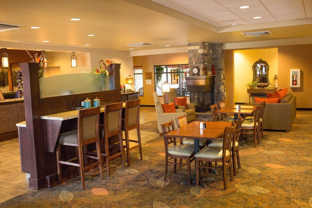 Little Missouri Inn & Suites New Town Eksteriør bilde