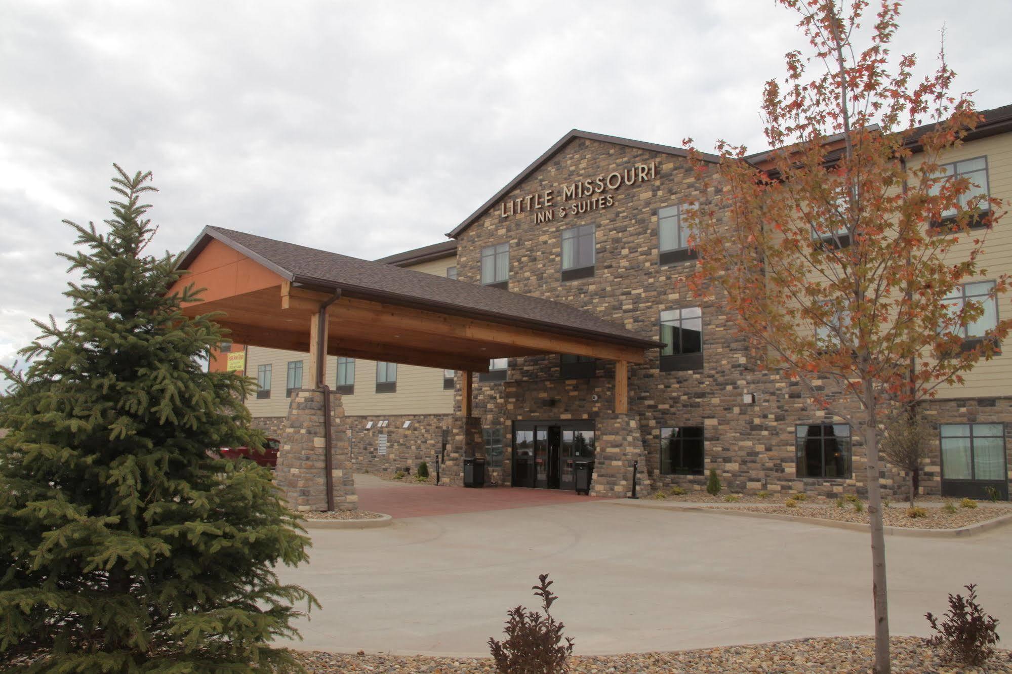 Little Missouri Inn & Suites New Town Eksteriør bilde