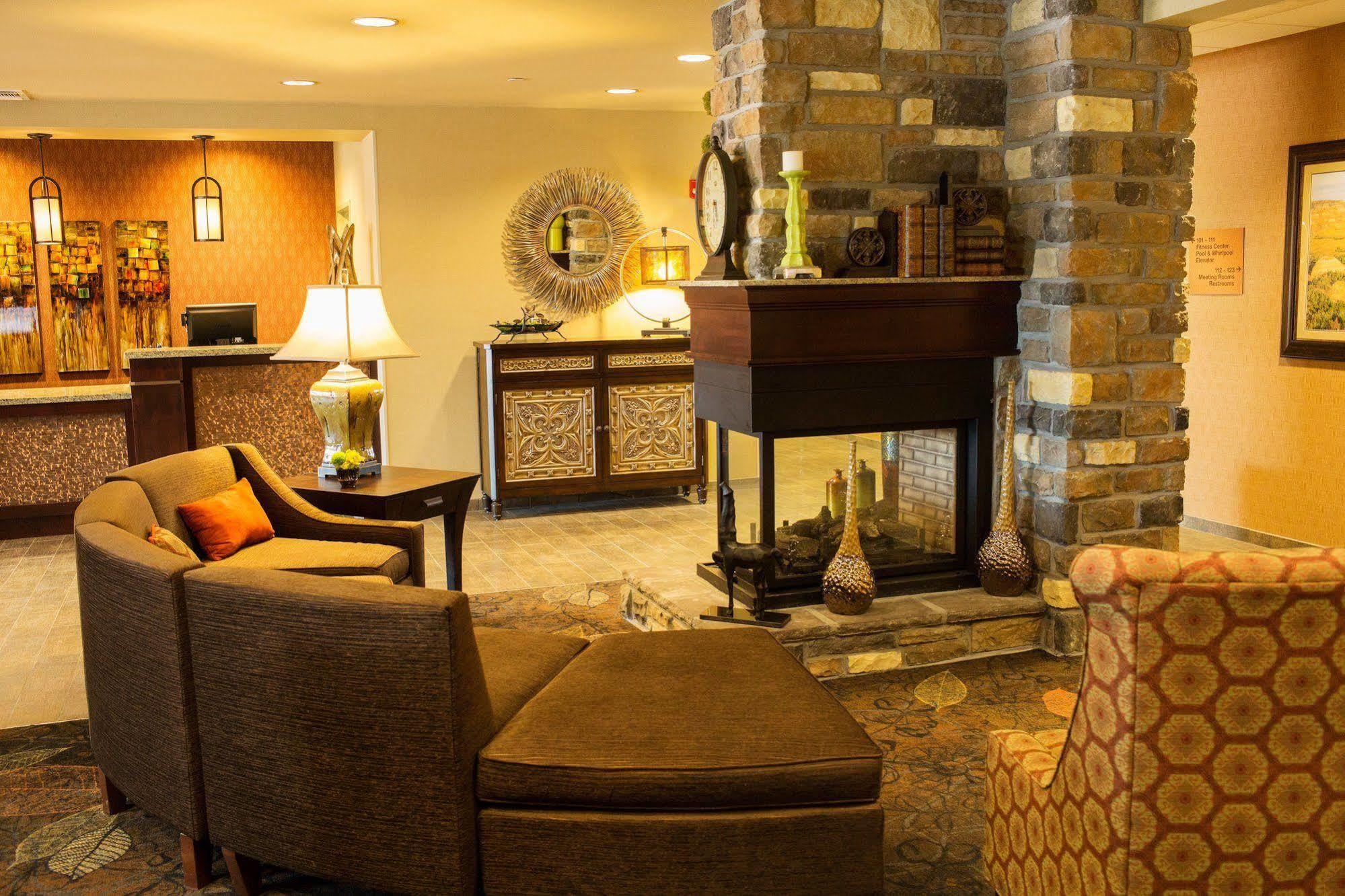 Little Missouri Inn & Suites New Town Eksteriør bilde