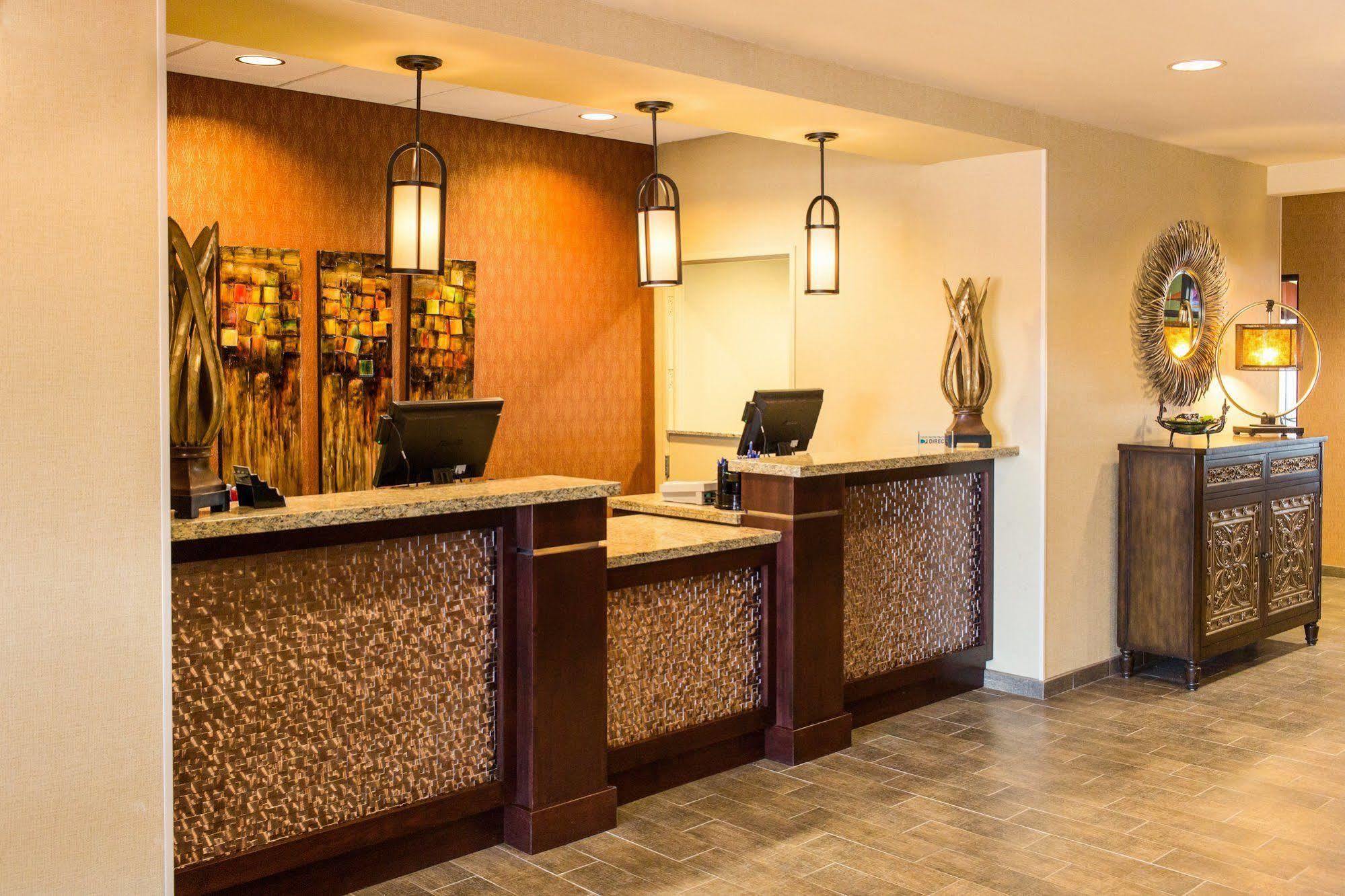 Little Missouri Inn & Suites New Town Eksteriør bilde