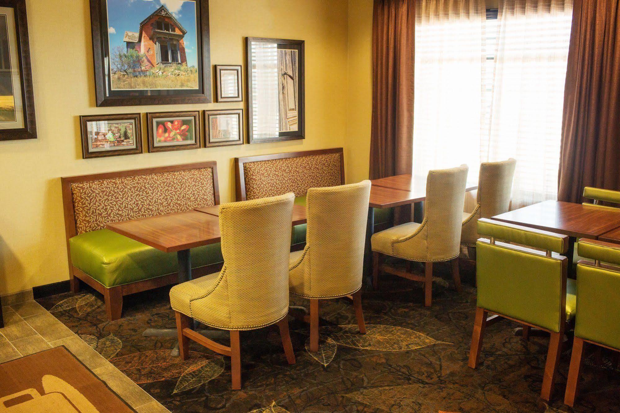 Little Missouri Inn & Suites New Town Eksteriør bilde