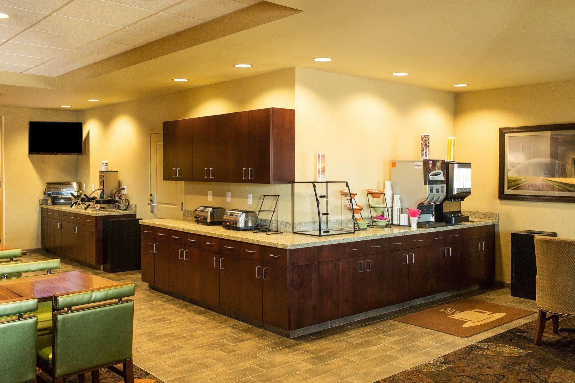 Little Missouri Inn & Suites New Town Eksteriør bilde